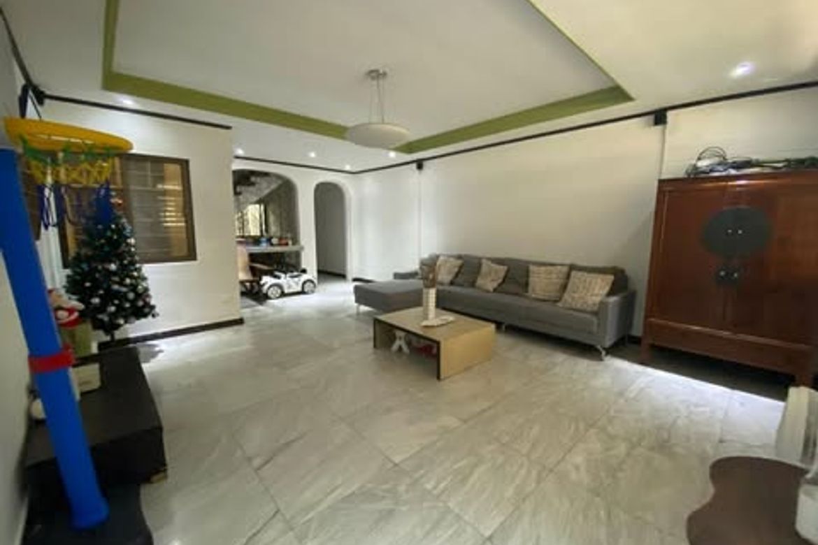 5 Bedroom Townhouse for Sale in Kapitolyo, Pasig, Metro Manila – photo 2