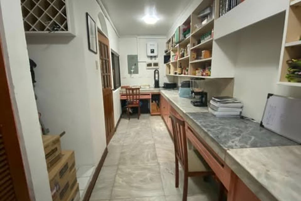5 Bedroom Townhouse for Sale in Kapitolyo, Pasig, Metro Manila – photo 3