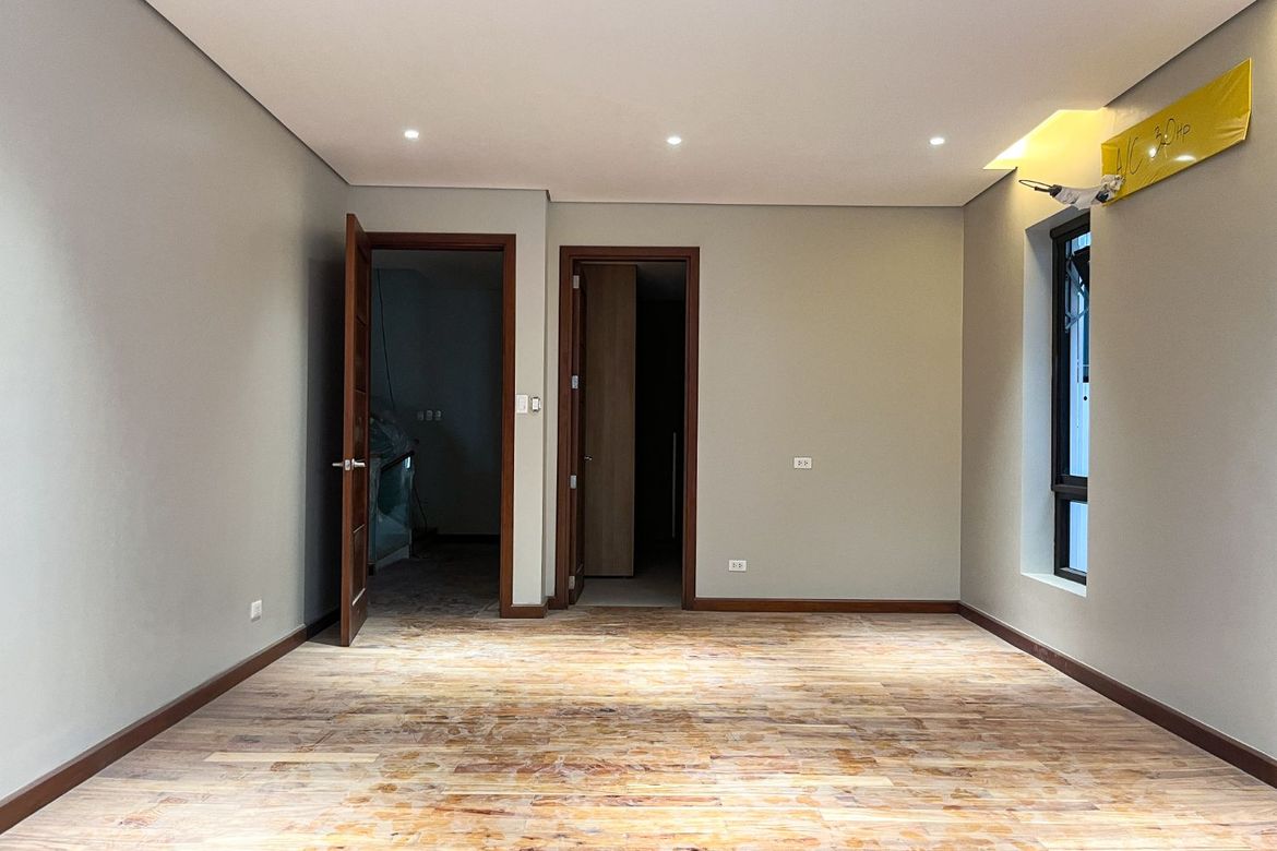 5 Bedroom Townhouse for Sale in Maharlika, Quezon City, Metro Manila – photo 3