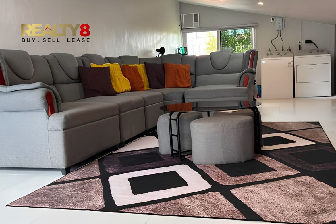 5 Bedroom Townhouse for Sale in Maitim 2nd East, Tagaytay, Cavite – photo 2