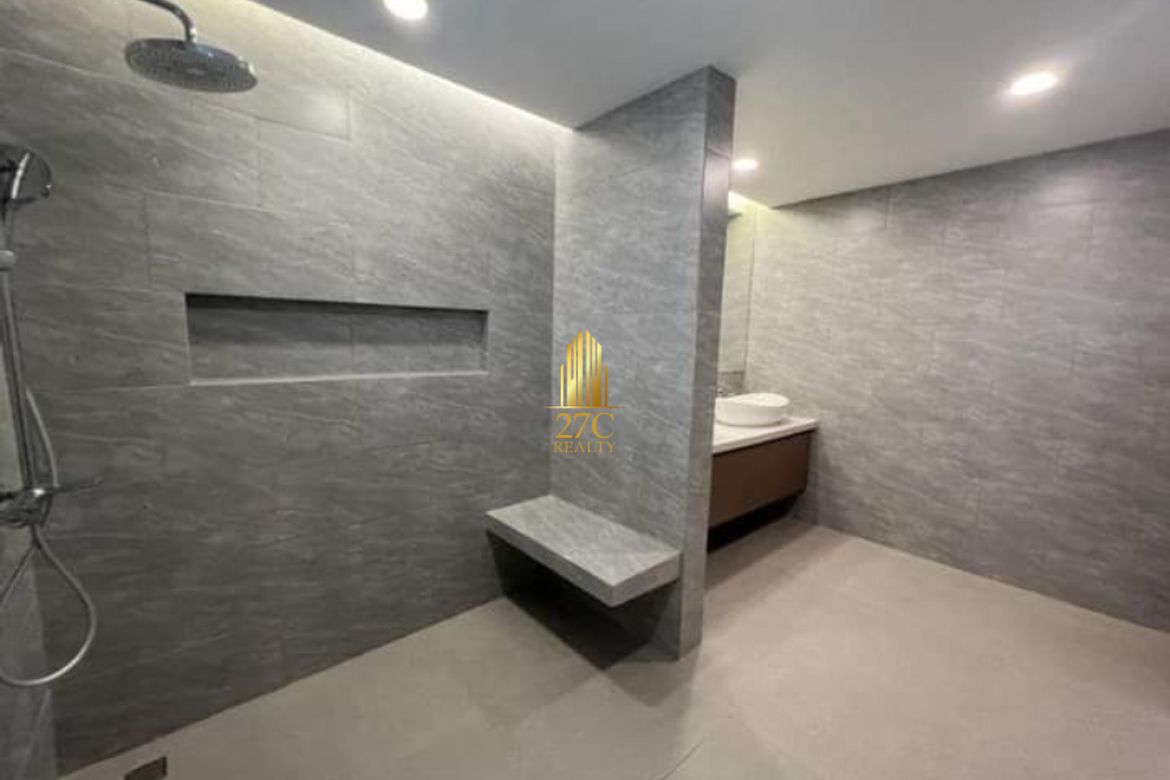 5 Bedroom Townhouse for Sale in Malanday, Marikina, Metro Manila – photo 6