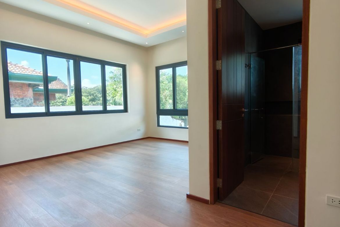 5 Bedroom Townhouse for Sale in Molino VII, Bacoor, Cavite – photo 5