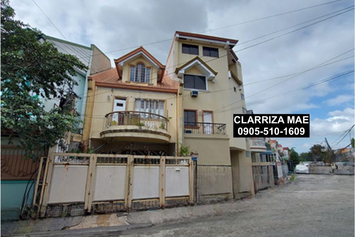 5 Bedroom Townhouse for Sale in Pamplona Tres, Las Piñas, Metro Manila