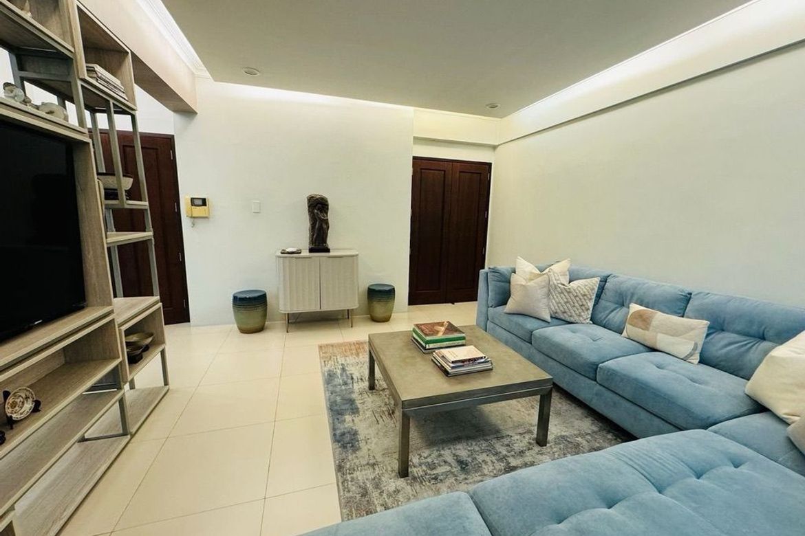 5 Bedroom Townhouse for Sale in Pasadeña Place Townhomes, Pasadeña, San Juan, Metro Manila near LRT-2 Gilmore – photo 4