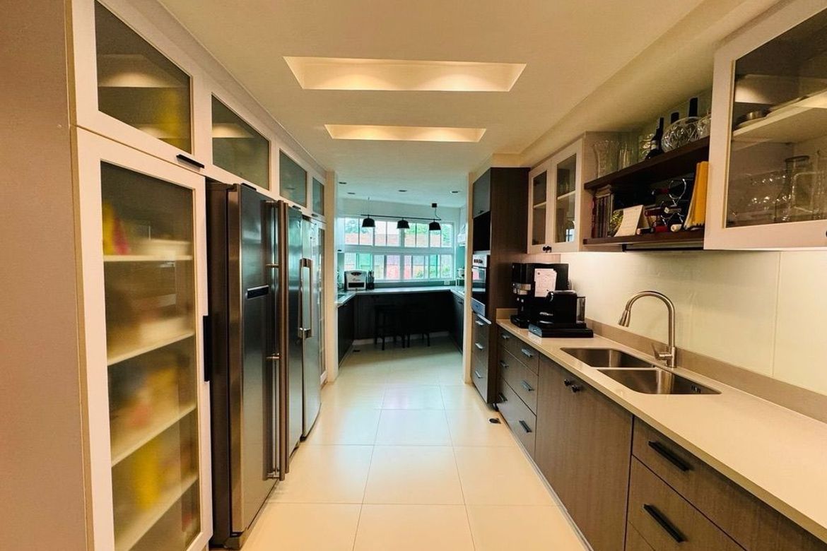 5 Bedroom Townhouse for Sale in Pasadeña Place Townhomes, Pasadeña, San Juan, Metro Manila near LRT-2 Gilmore – photo 8