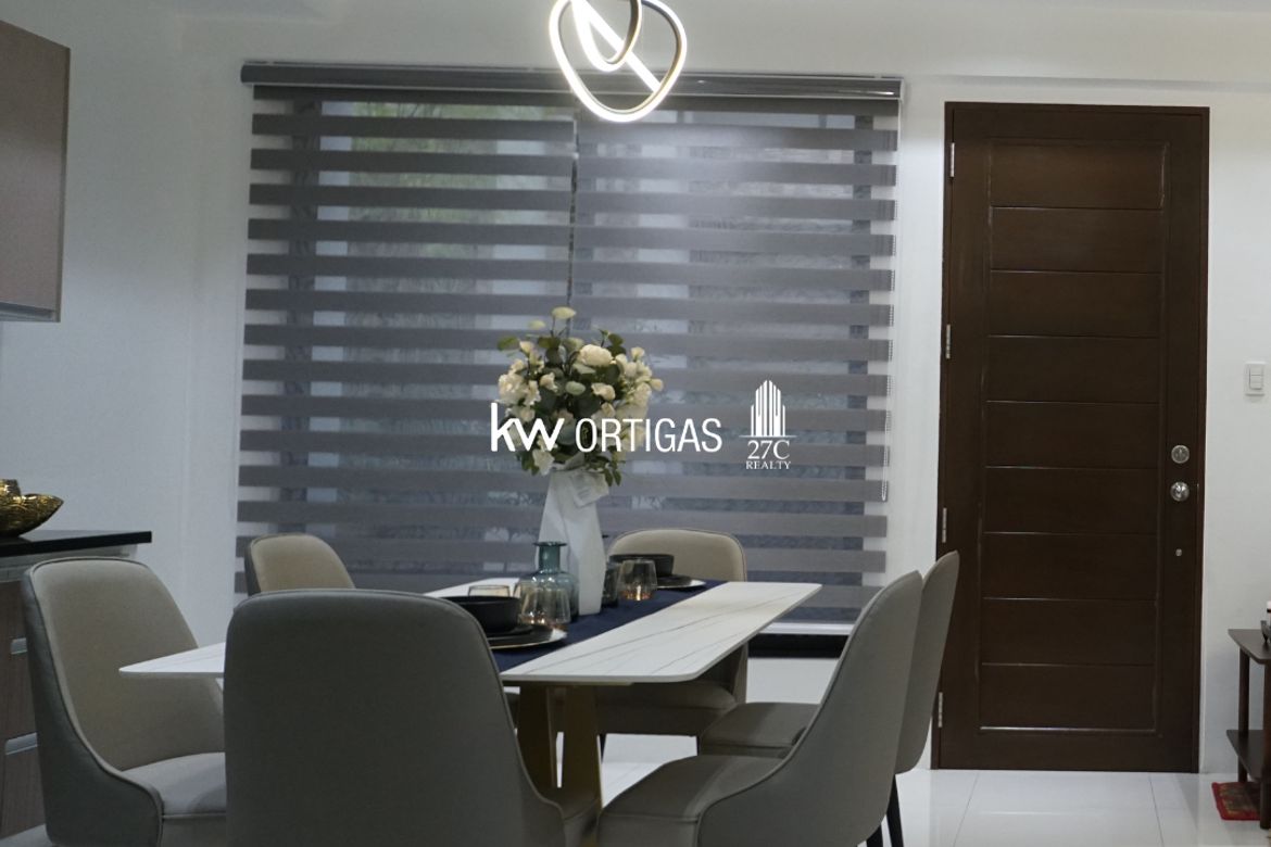 5 Bedroom Townhouse for Sale in Pasadeña, San Juan, Metro Manila near LRT-2 Gilmore – photo 3