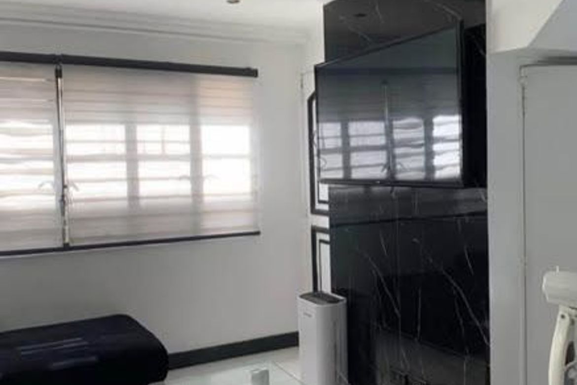 5 Bedroom Townhouse for Sale in Pasadeña, San Juan, Metro Manila near LRT-2 Gilmore – photo 3