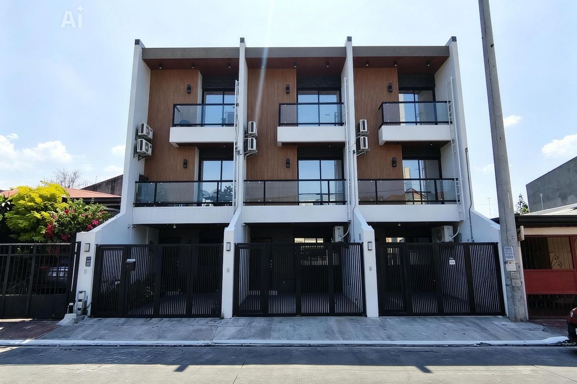 5 Bedroom Townhouse for Sale in Pilar, Las Piñas, Metro Manila