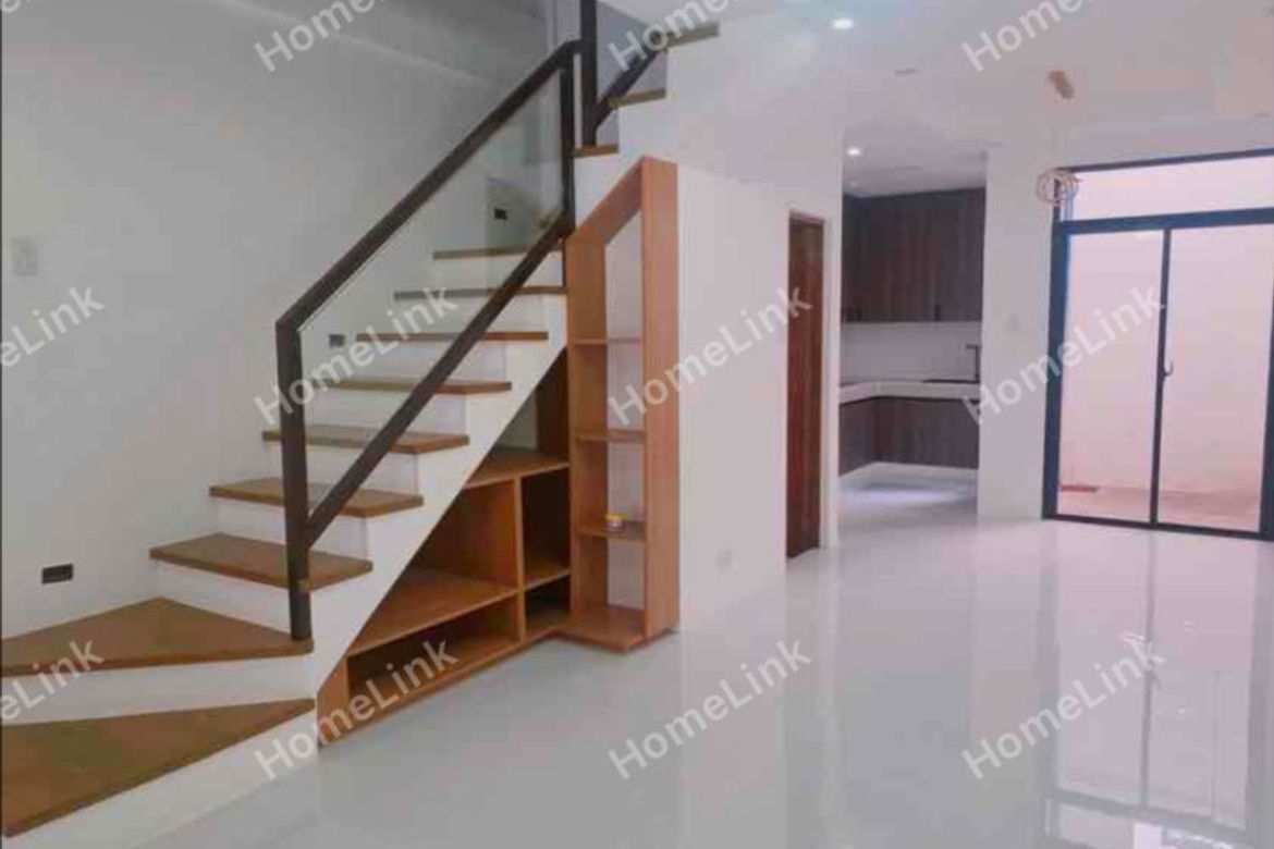 5 Bedroom Townhouse for Sale in Pilar, Las Piñas, Metro Manila – photo 3