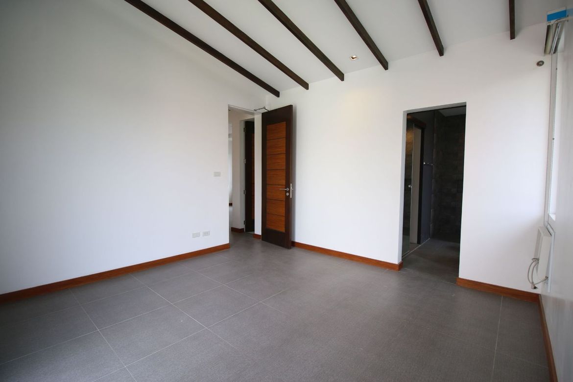 5 Bedroom Townhouse for Sale in Pinagsama, Taguig, Metro Manila – photo 4