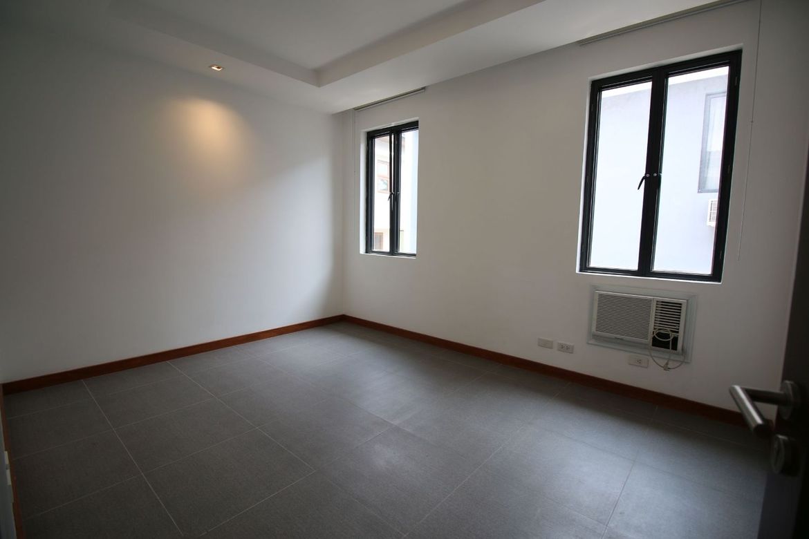 5 Bedroom Townhouse for Sale in Pinagsama, Taguig, Metro Manila – photo 8