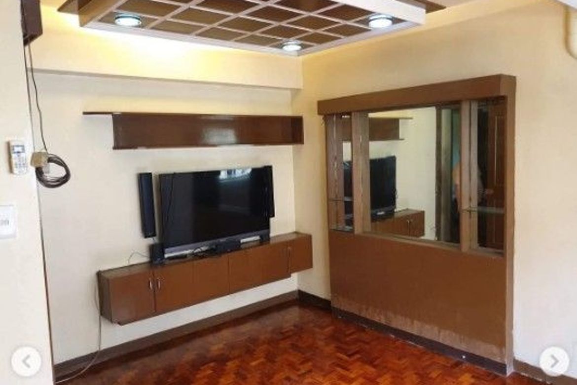 5 Bedroom Townhouse for Sale in San Antonio, Makati, Metro Manila – photo 3
