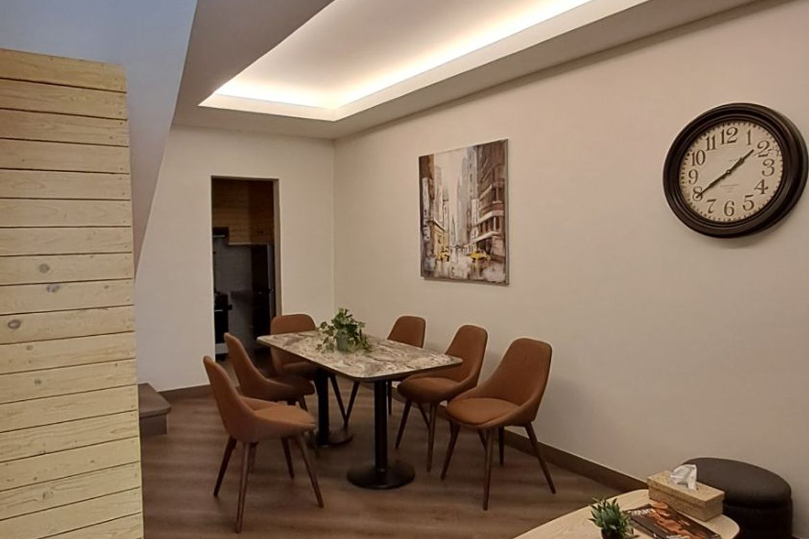 5 Bedroom Townhouse for Sale in San Antonio, Makati, Metro Manila – photo 2