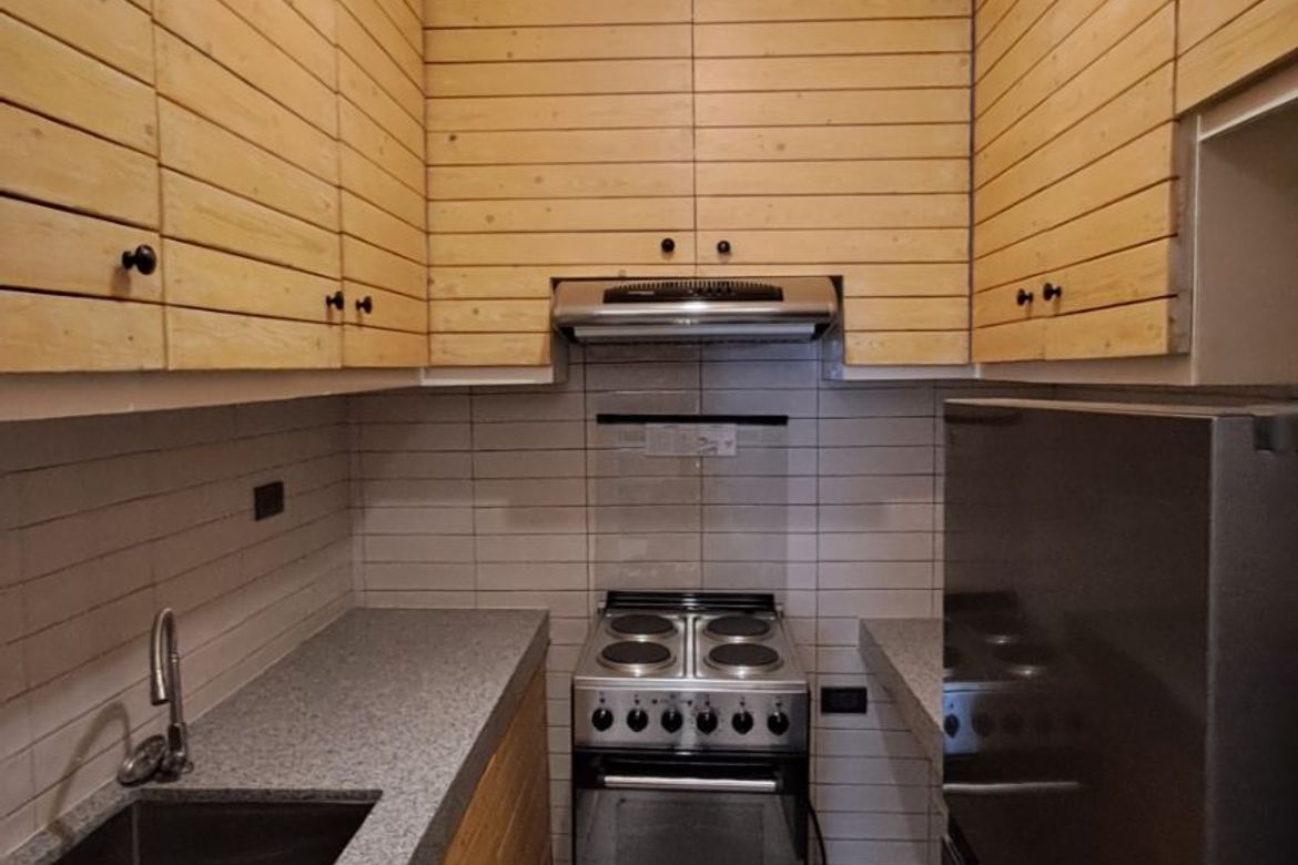5 Bedroom Townhouse for Sale in San Antonio, Makati, Metro Manila – photo 4