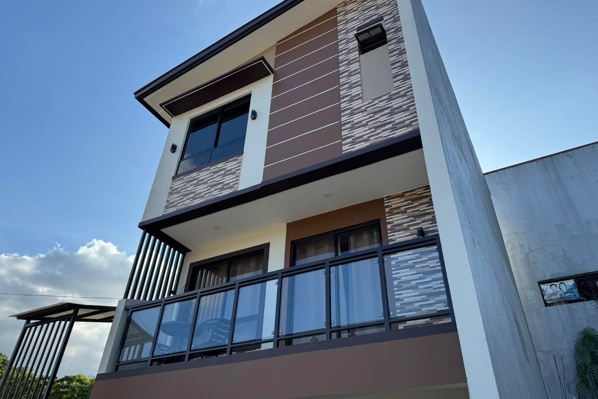 5 Bedroom Townhouse for Sale in San Manuel, San Jose del Monte, Bulacan – photo 4