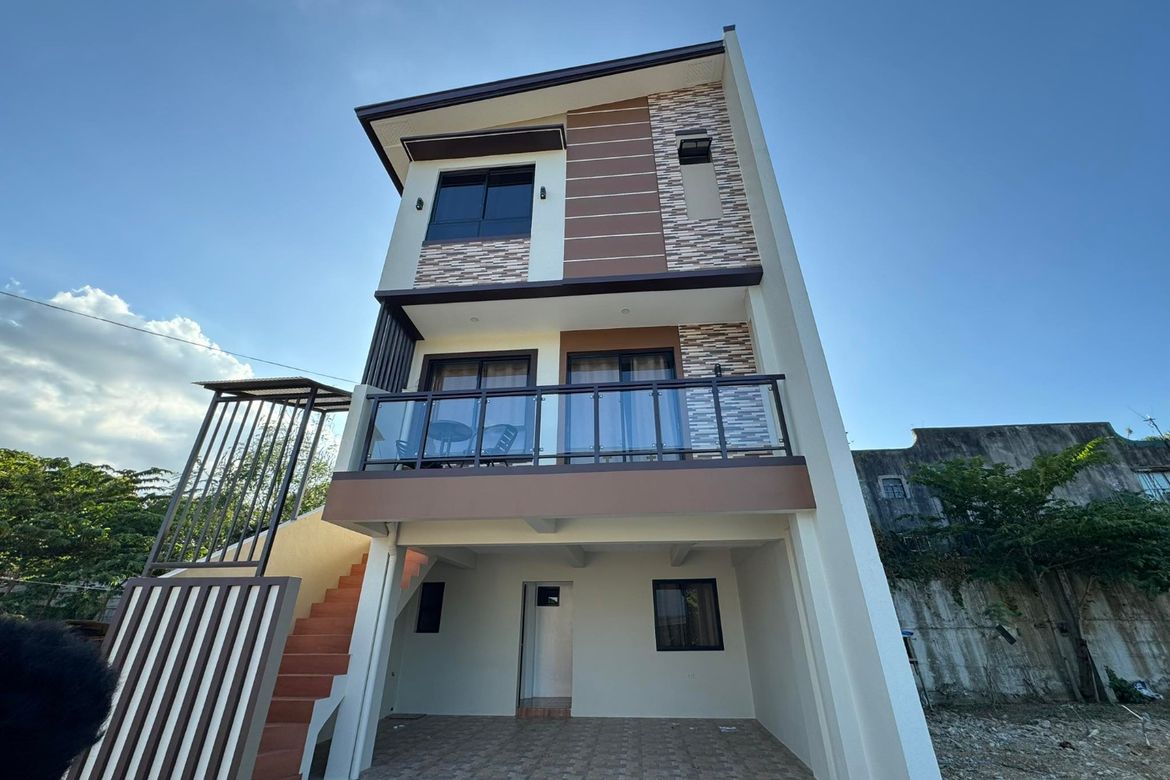 5 Bedroom Townhouse for Sale in San Manuel, San Jose del Monte, Bulacan – photo 5