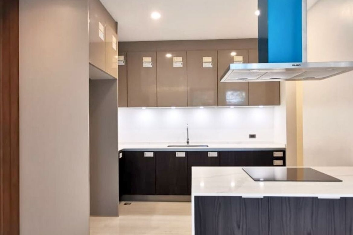 5 Bedroom Townhouse for Sale in San Nicolas, Pasig, Metro Manila – photo 2