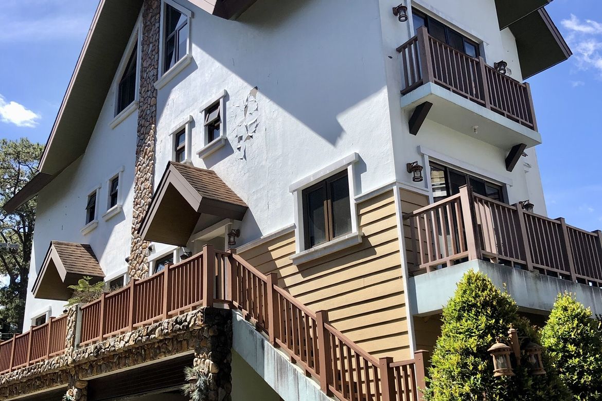 5 Bedroom Townhouse for Sale in South Drive, Baguio, Benguet