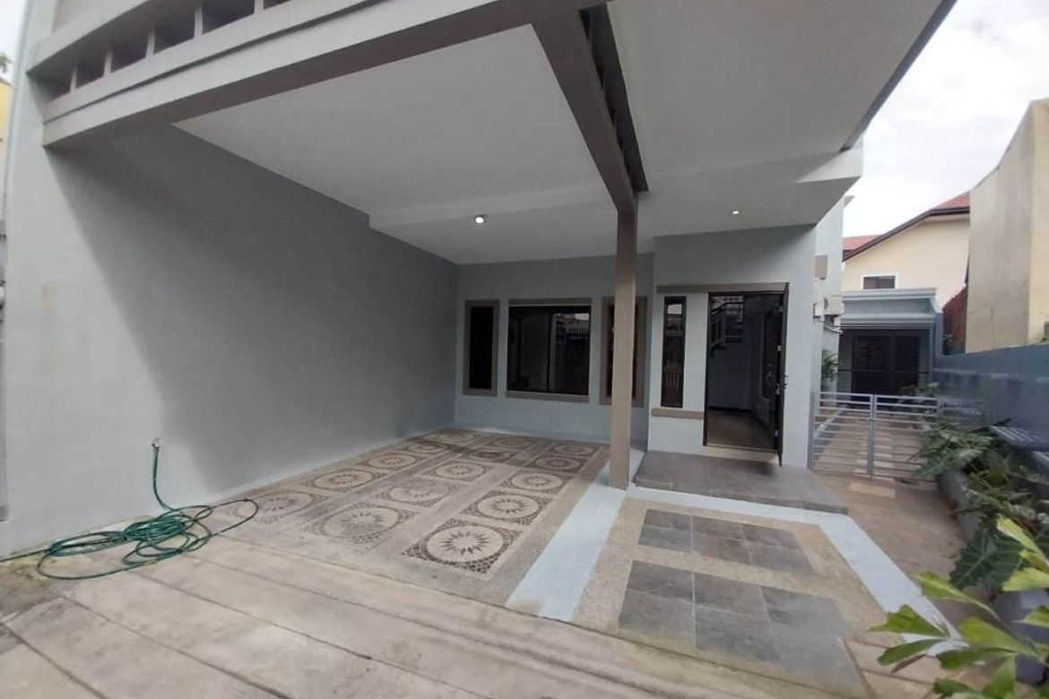 5 Bedroom Townhouse for Sale in Talon Dos, Las Piñas, Metro Manila – photo 3