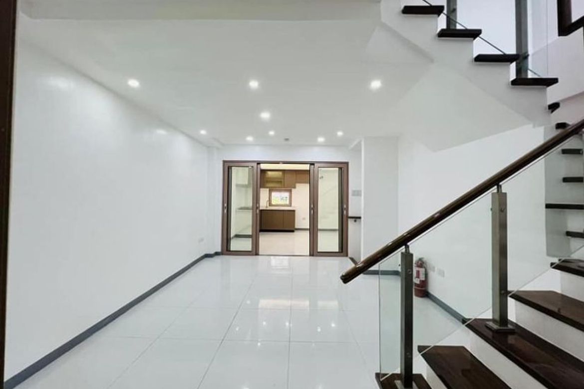 5 Bedroom Townhouse for Sale in Tambo, Parañaque, Metro Manila – photo 3