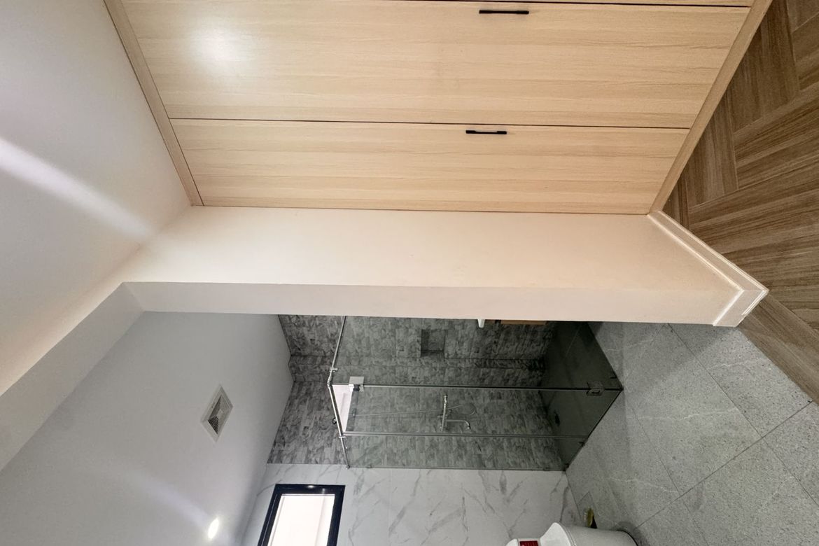 5 Bedroom Townhouse for Sale in Teachers Village East, Quezon City, Metro Manila – photo 3
