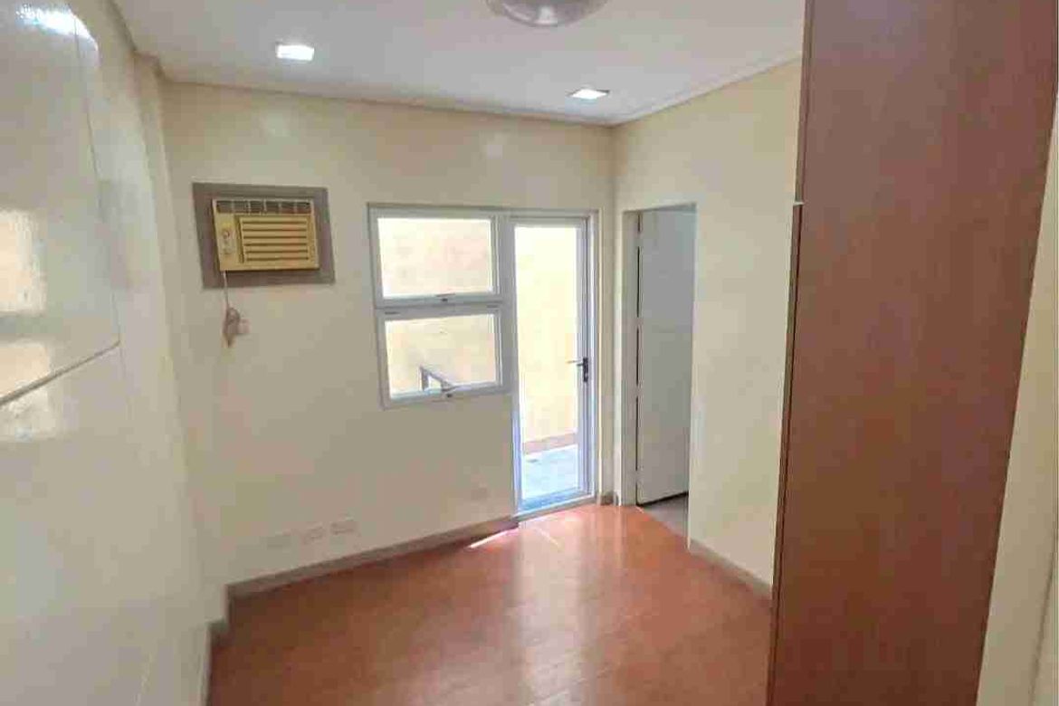5 Bedroom Townhouse for Sale in Tibagan, San Juan, Metro Manila – photo 8