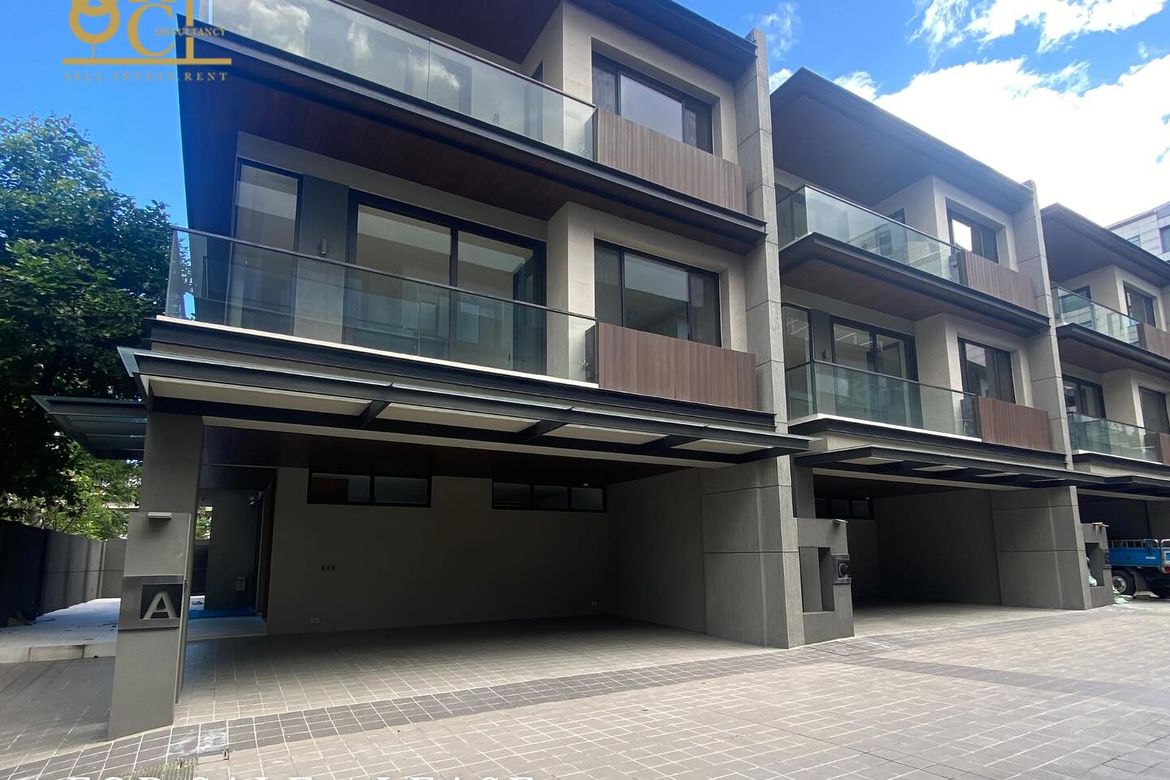 5 Bedroom Townhouse for Sale in Ugong, Pasig, Metro Manila