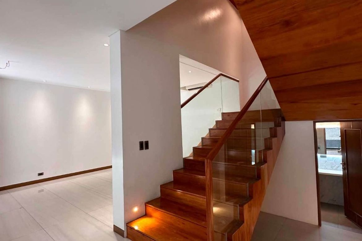 5 Bedroom Townhouse for Sale in Ugong, Pasig, Metro Manila – photo 6