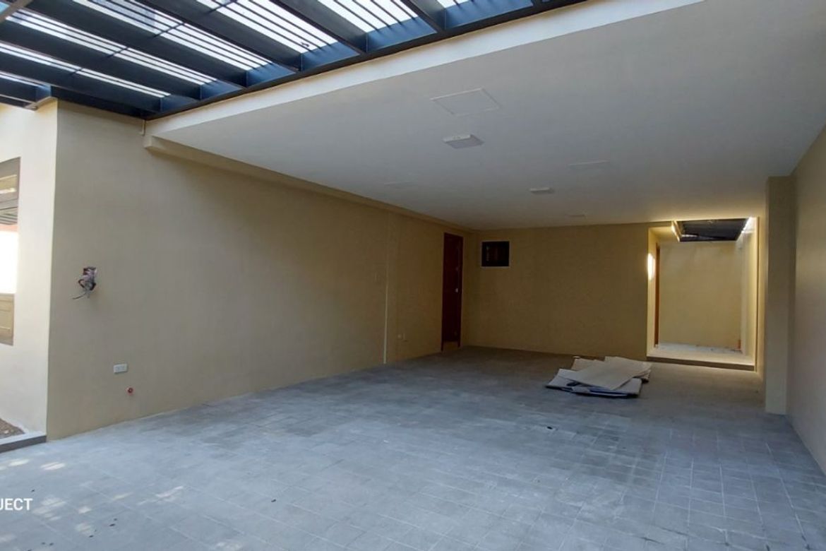 5 Bedroom Villa for Sale in BF Homes, Parañaque, Metro Manila – photo 4