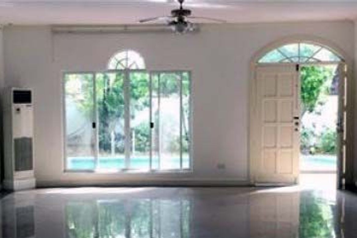 5 Bedroom Villa for Sale in Dasmariñas Village, Dasmariñas North, Makati, Metro Manila near MRT-3 Magallanes