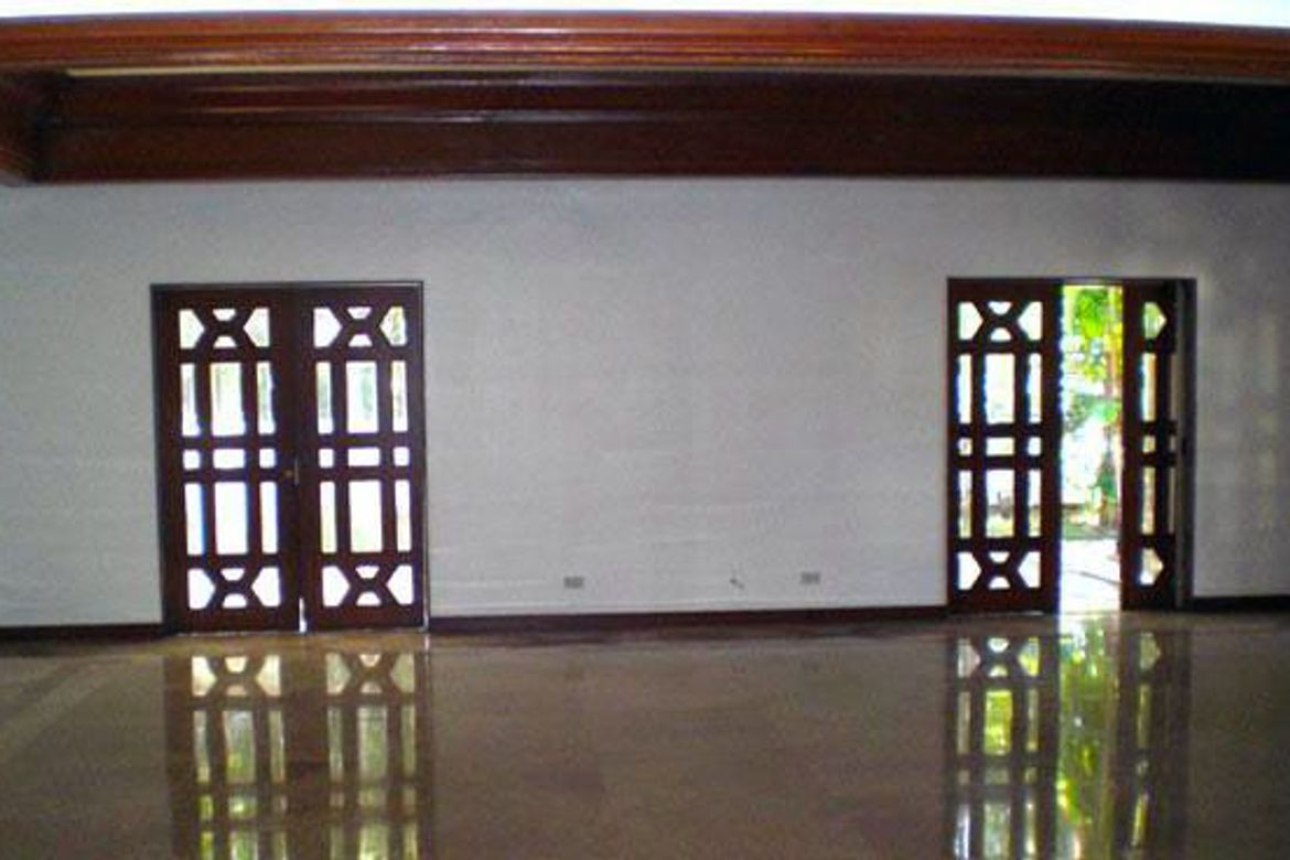 5 Bedroom Villa for Sale in Forbes Park North, Makati, Metro Manila – photo 4