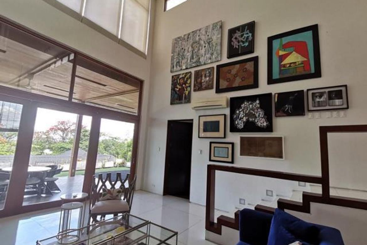 5 Bedroom Villa for Sale in LOYOLA GRAND VILLAS, Ramon Magsaysay, Quezon City, Metro Manila near LRT-1 Roosevelt – photo 6