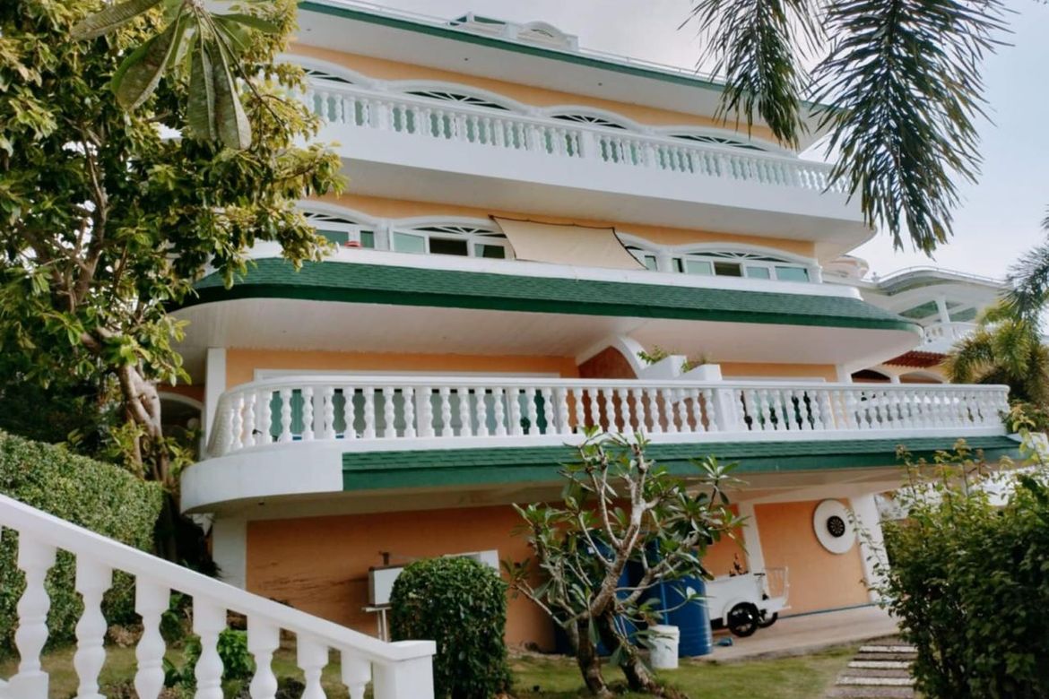 5 Bedroom Villa for Sale in Manoc-Manoc, Malay, Aklan – photo 3