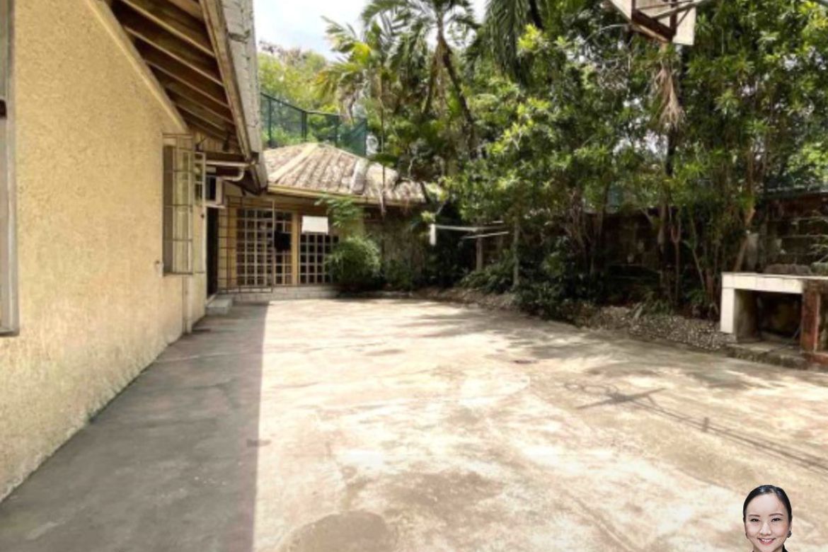 5 Bedroom Villa for Sale in White Plains, Quezon City, Metro Manila
