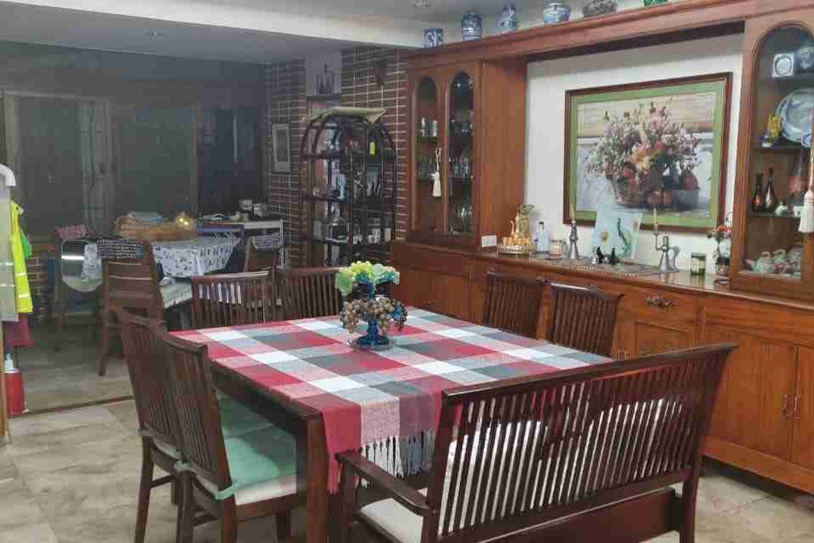 5 Bedroom Villa for Sale in White Plains, Quezon City, Metro Manila