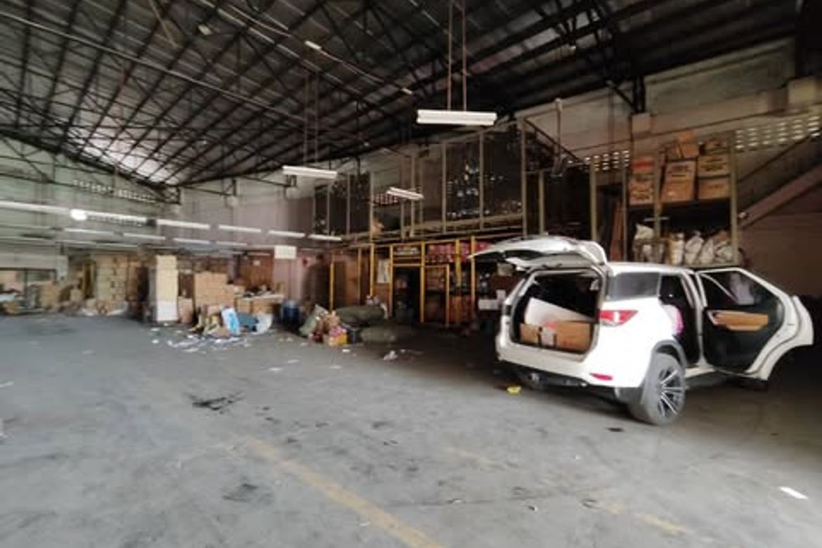 5 Bedroom Warehouse / Factory for Sale in Malinta, Valenzuela, Metro Manila – photo 3