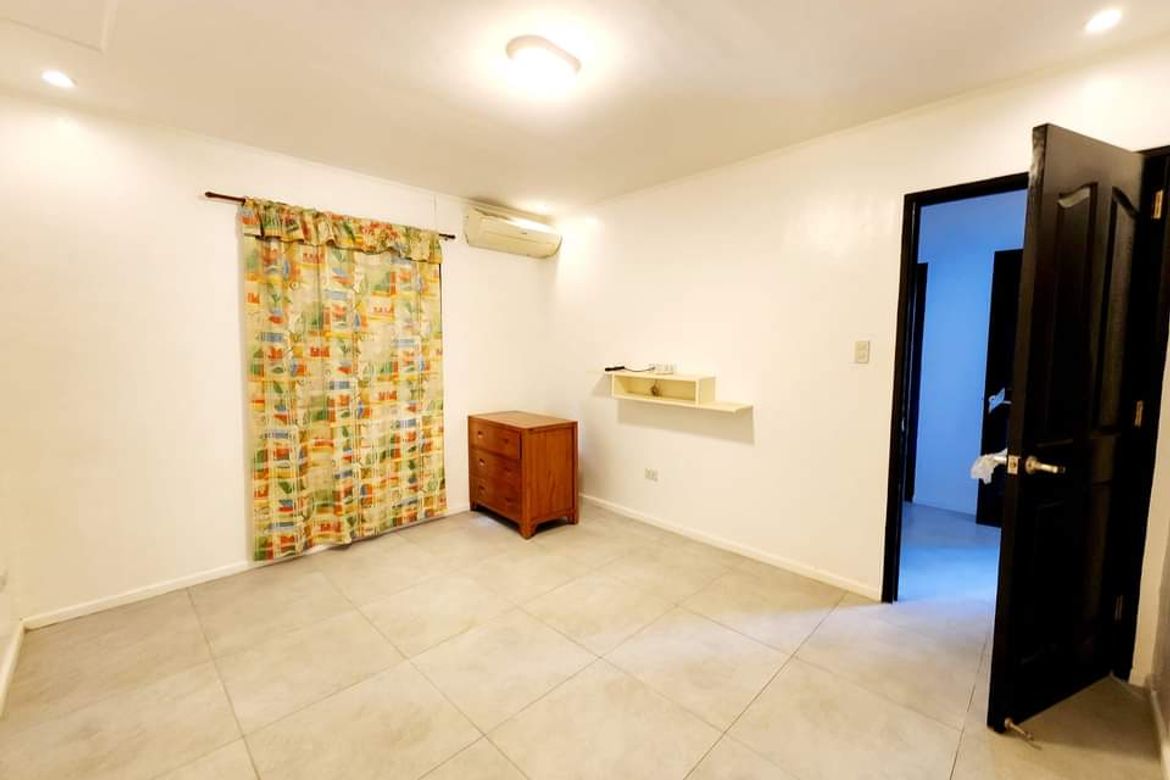 6 Bedroom Commercial for Sale in Anunas, Angeles, Pampanga – photo 7