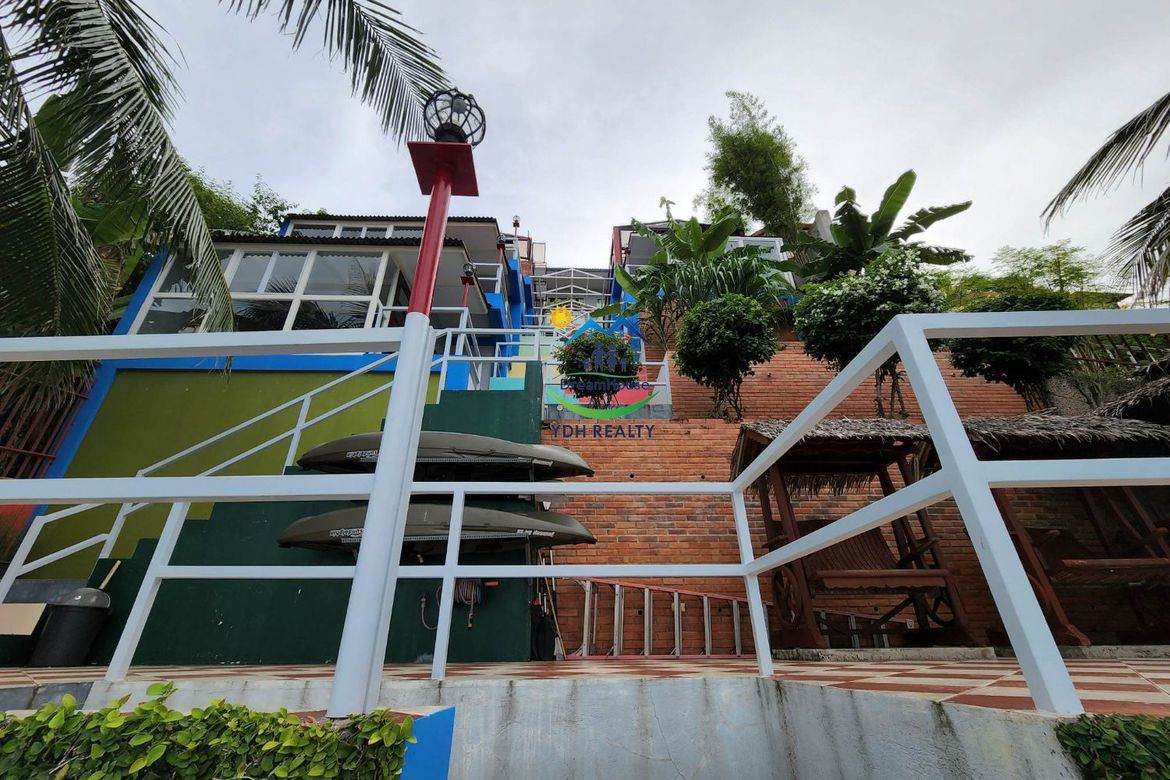 6 Bedroom Commercial for Sale in Corazon, Catmon, Cebu