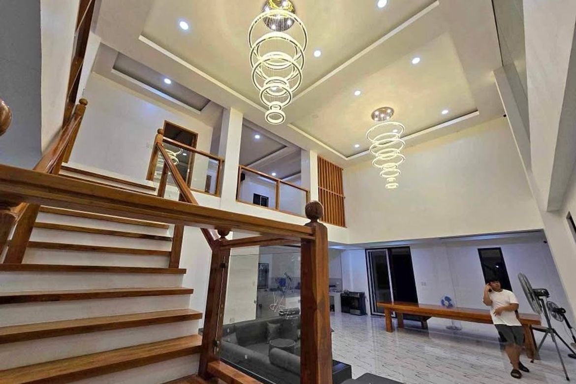 6 Bedroom Commercial for Sale in Poblacion 2, Gerona, Tarlac – photo 3