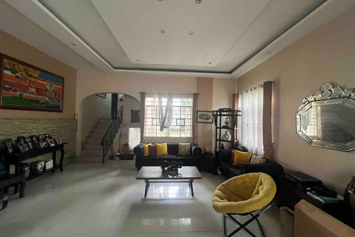 6 Bedroom Commercial for Sale in Saint Ignatius, Quezon City, Metro Manila
