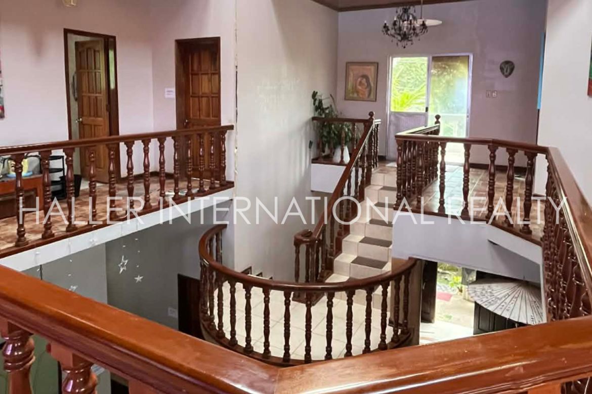 6 Bedroom Condo for Sale in Basdiot, Moalboal, Cebu