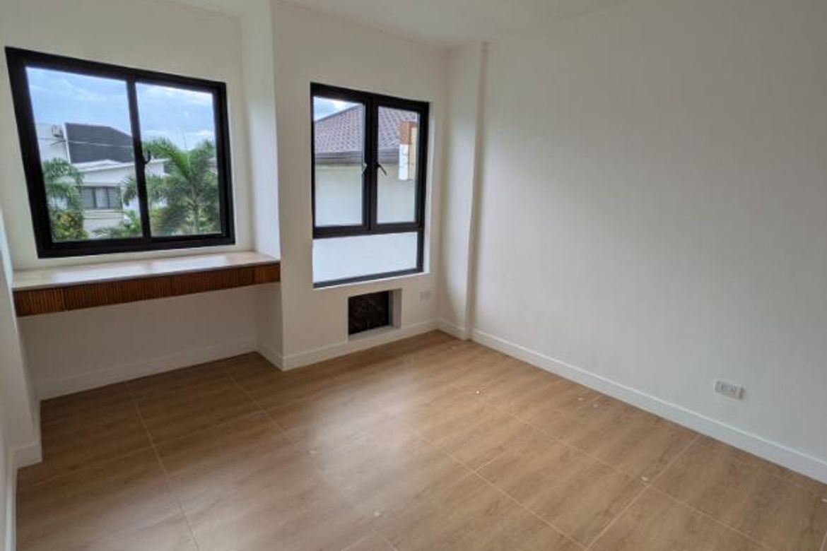 6 Bedroom Condo for Sale in San Isidro, Cainta, Rizal – photo 3