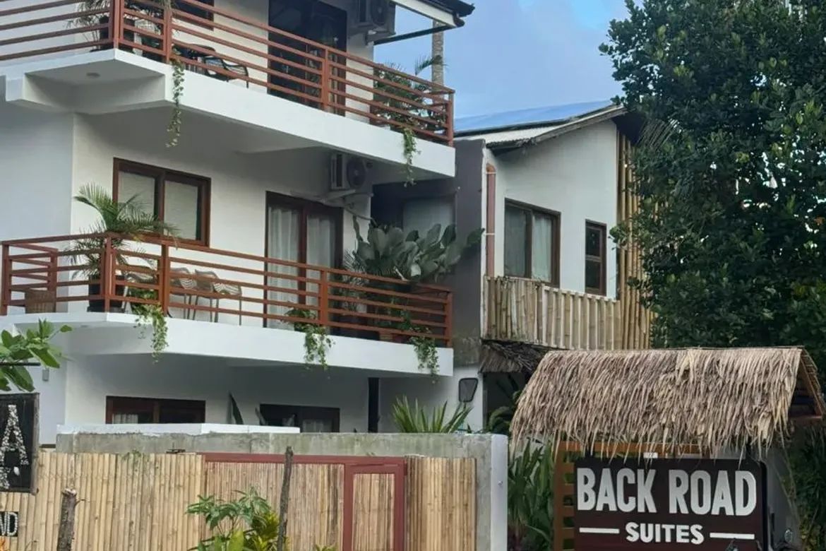 6 Bedroom Hotel / Resort for Sale in Catangnan, General Luna, Surigao del Norte