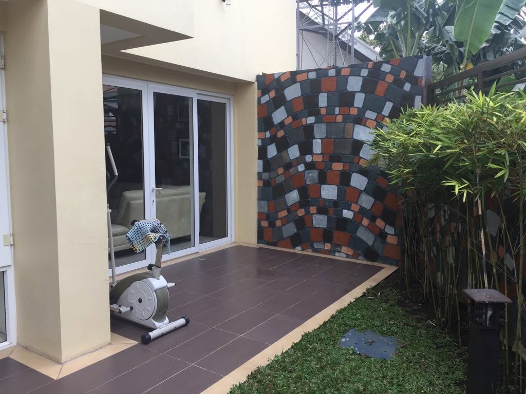 6-Bedroom House and Lot for Sale in Merville, Parañaque – photo 3