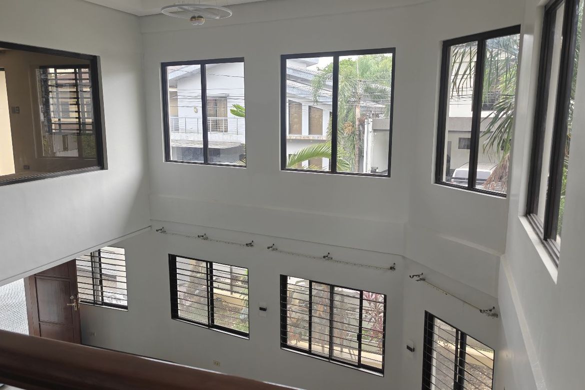 6 Bedroom House for Rent in Batasan Hills, Quezon City, Metro Manila photo 6