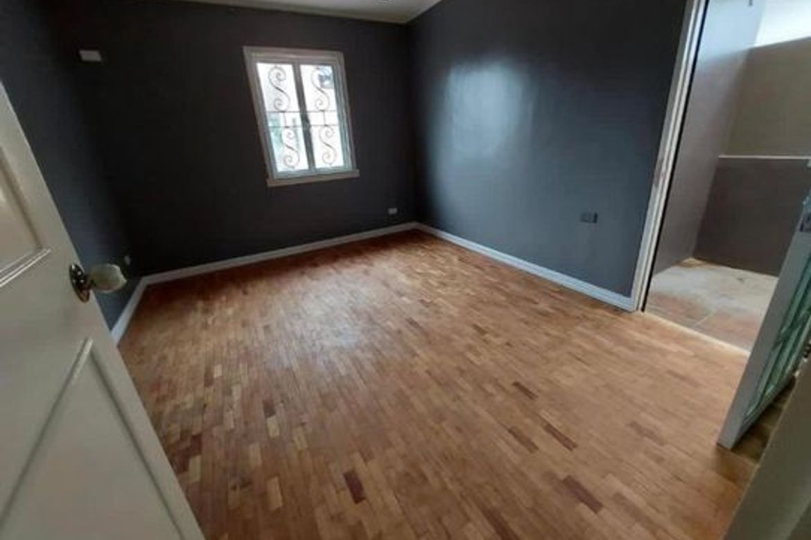 6 Bedroom House for Rent in CITTA ITALIA, Molino II, Bacoor, Cavite photo 4