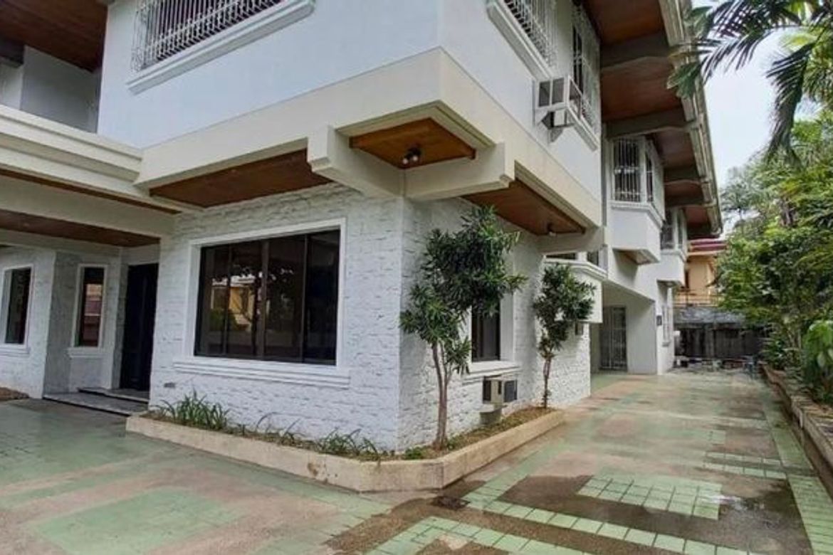 6 Bedroom House for Rent in Ugong Norte, Quezon City, Metro Manila photo 2