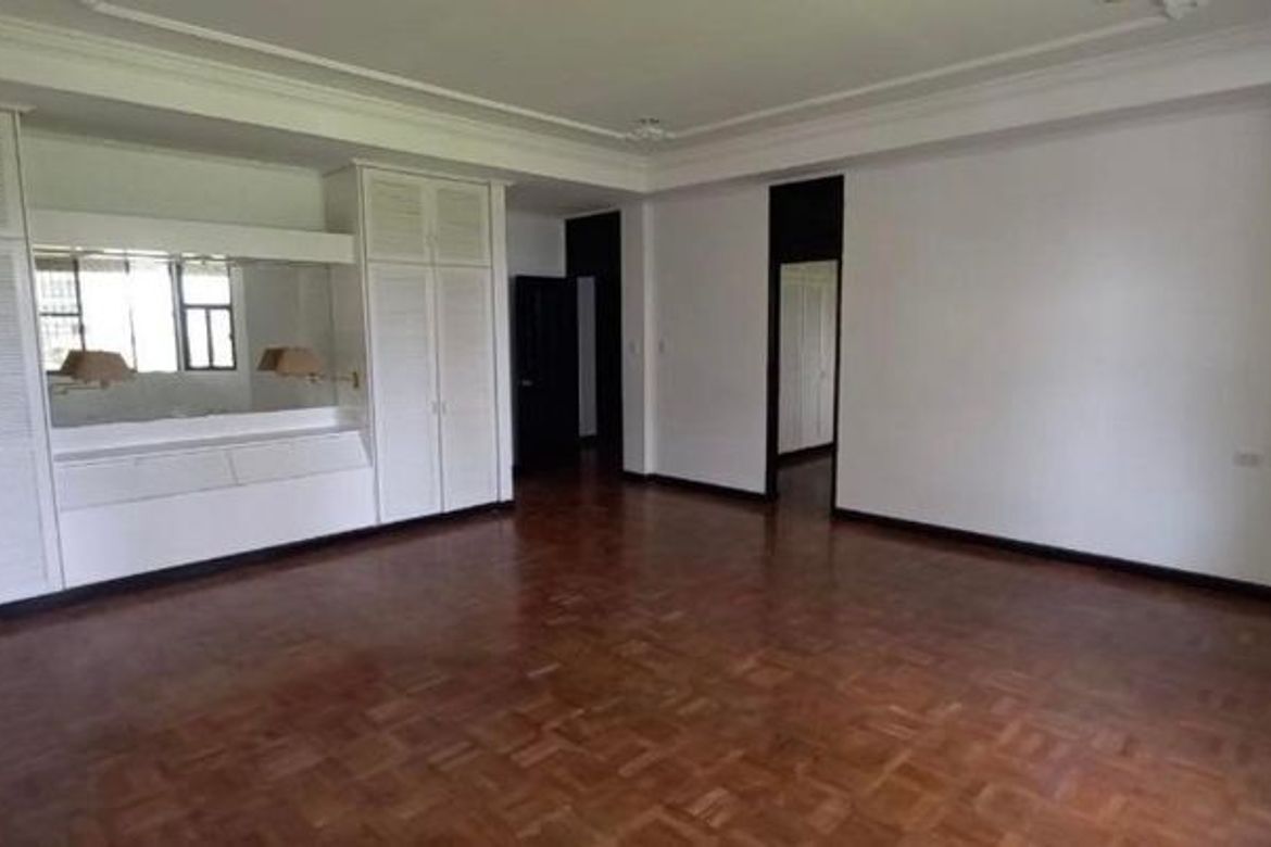 6 Bedroom House for Rent in Ugong Norte, Quezon City, Metro Manila photo 3