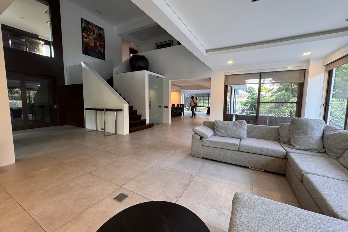 6 Bedroom House for Rent in Ugong Norte, Quezon City, Metro Manila photo 5