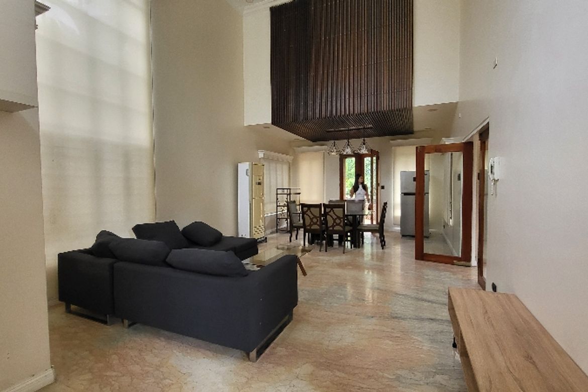 6 Bedroom House for Sale in Alabang, Muntinlupa, Metro Manila